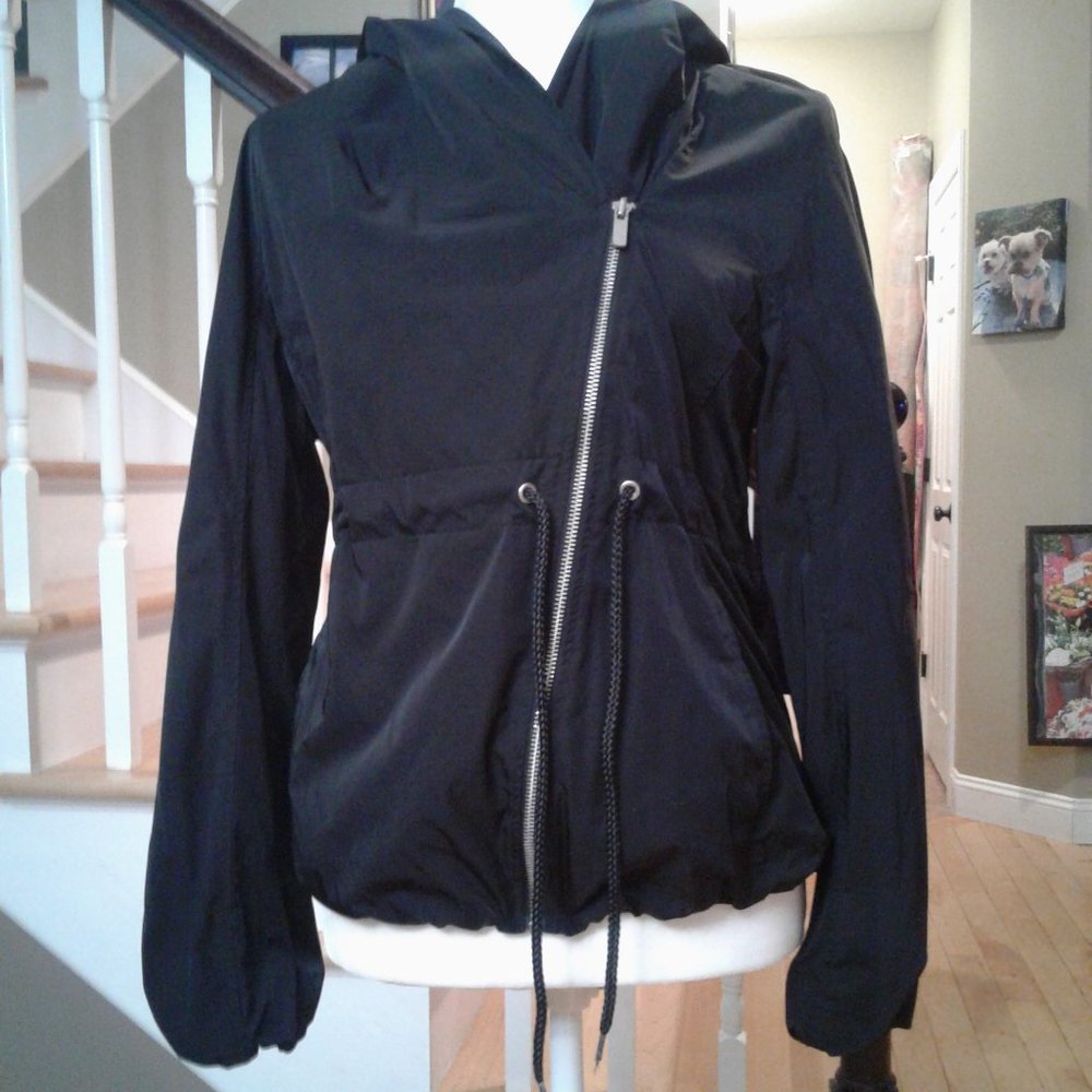 *PRICE DROP* BCBG Maxazria Jacket XS